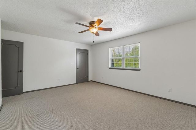 2709 Trail Creek Road, Edmond, OK 73012