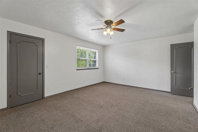 2709 Trail Creek Road, Edmond, OK 73012