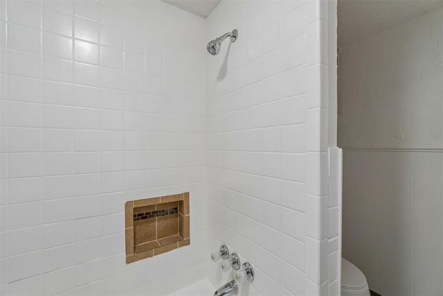 2709 Trail Creek Road, Edmond, OK 73012