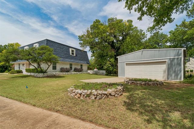 2709 Trail Creek Road, Edmond, OK 73012