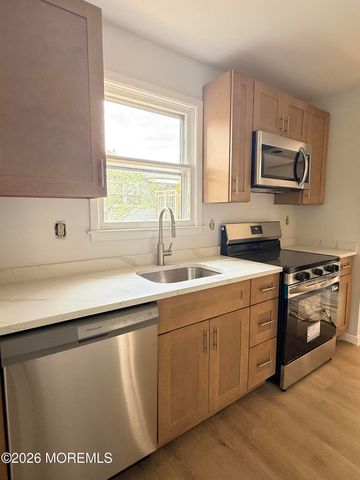 50 Westport Drive 71, Whiting, NJ 08759
