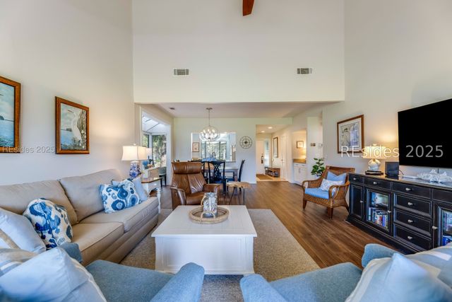 60 Carnoustie Rd Apt 928, Hilton Head Island, SC 29928