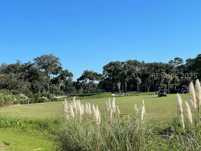 60 Carnoustie Rd Apt 928, Hilton Head Island, SC 29928