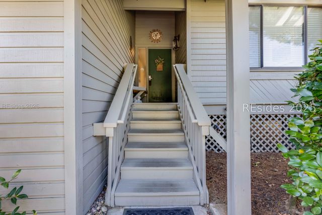 60 Carnoustie Rd Apt 928, Hilton Head Island, SC 29928