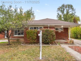 7231 Weingartz, Center Line, MI 48015