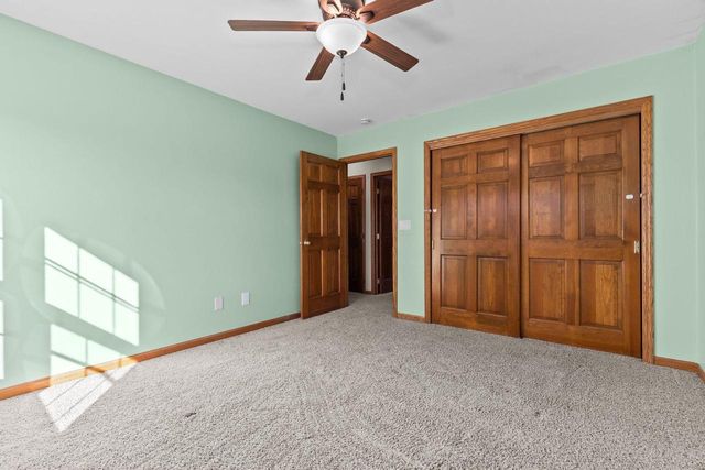 2189 E PRAIRIE CREEK DRIVE, Neenah, WI 54956