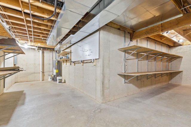 2189 E PRAIRIE CREEK DRIVE, Neenah, WI 54956