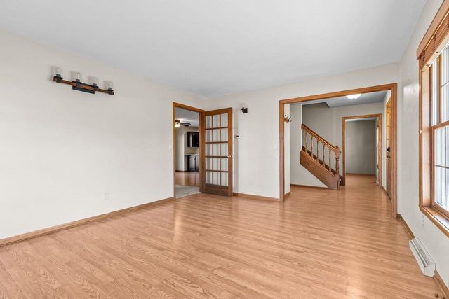 2189 E PRAIRIE CREEK DRIVE, Neenah, WI 54956