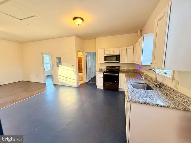 133 N CHURCH ST, Mohnton, PA 19540