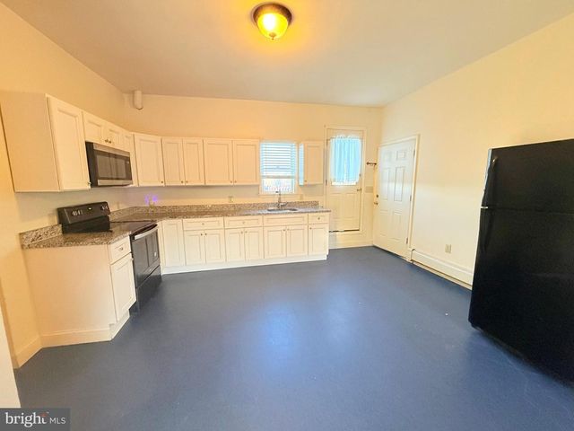 133 N CHURCH ST, Mohnton, PA 19540