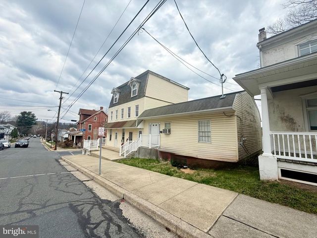 133 N CHURCH ST, Mohnton, PA 19540