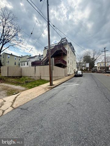 133 N CHURCH ST, Mohnton, PA 19540