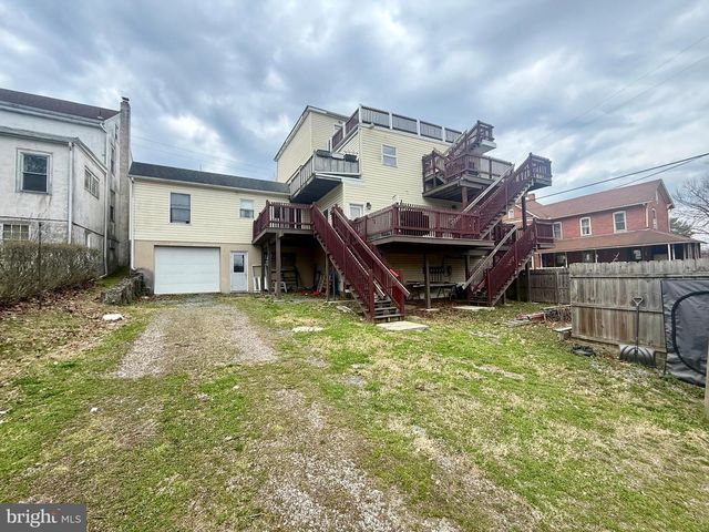133 N CHURCH ST, Mohnton, PA 19540