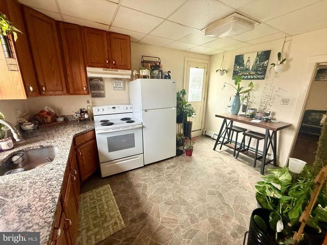 133 N CHURCH ST, Mohnton, PA 19540
