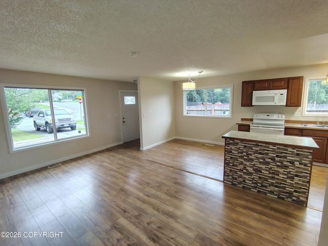 301 Dannilyn Circle, Anchorage, AK 99504