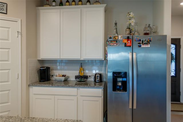 10201 Waterwall Lane, Texas City, TX 77591