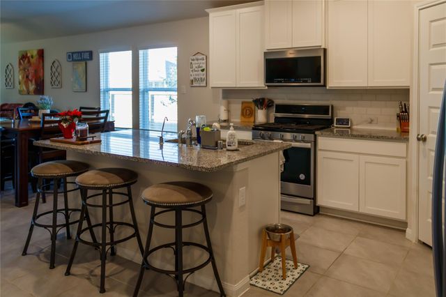 10201 Waterwall Lane, Texas City, TX 77591