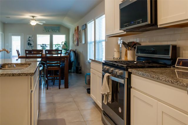 10201 Waterwall Lane, Texas City, TX 77591