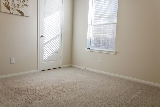 10201 Waterwall Lane, Texas City, TX 77591