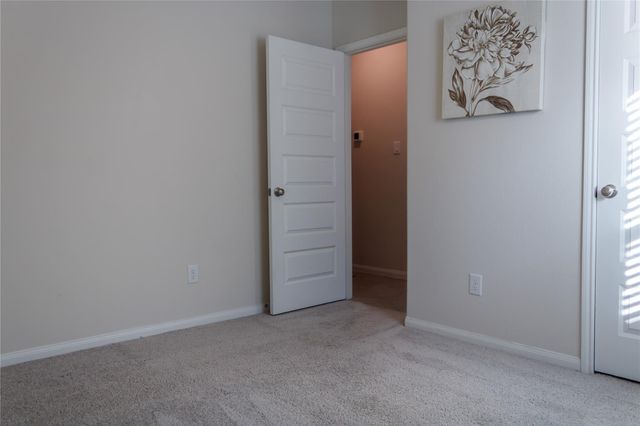 10201 Waterwall Lane, Texas City, TX 77591