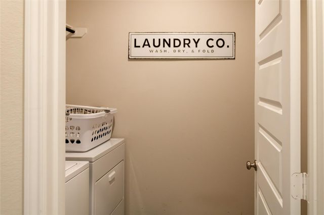 10201 Waterwall Lane, Texas City, TX 77591