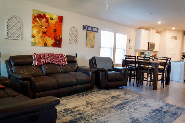 10201 Waterwall Lane, Texas City, TX 77591