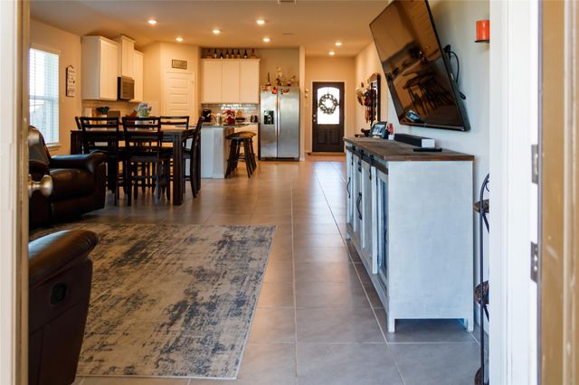 10201 Waterwall Lane, Texas City, TX 77591