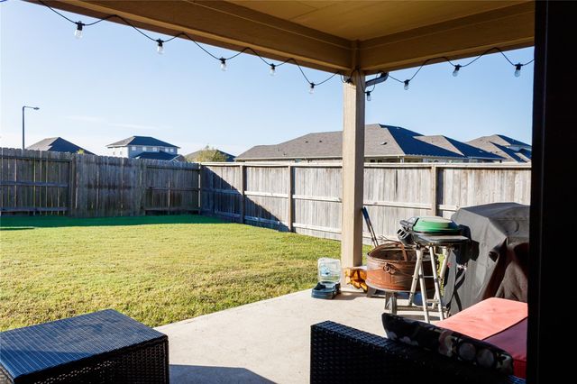 10201 Waterwall Lane, Texas City, TX 77591