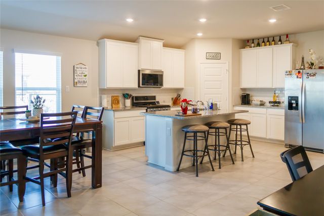 10201 Waterwall Lane, Texas City, TX 77591