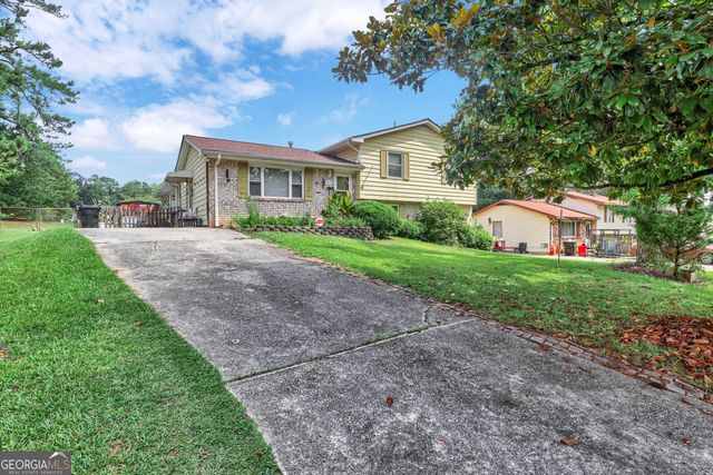 214 W Windemere Way, Jonesboro, GA 30238