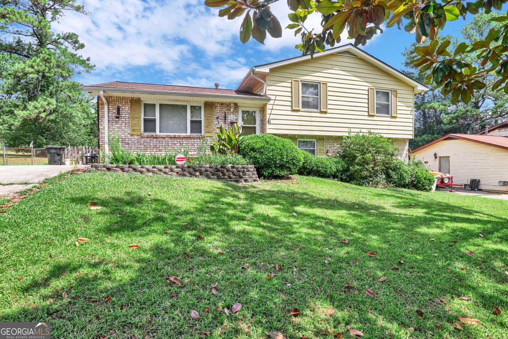 214 W Windemere Way, Jonesboro, GA 30238