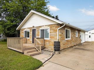412 Dorothy Street, South Lyon, MI 48178
