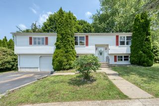 106 Oxbow Drive, Windham, CT 06226