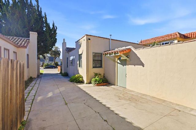 16 Orange Drive, Salinas, CA 93901