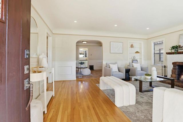 16 Orange Drive, Salinas, CA 93901