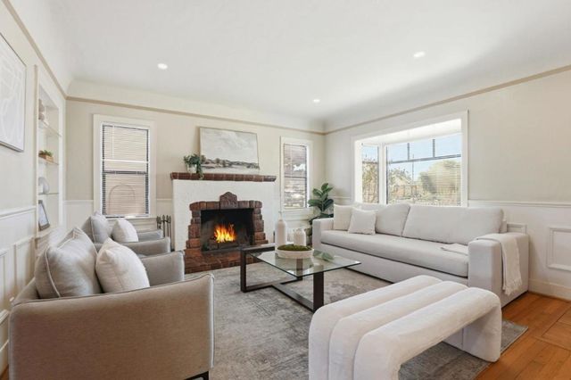 16 Orange Drive, Salinas, CA 93901