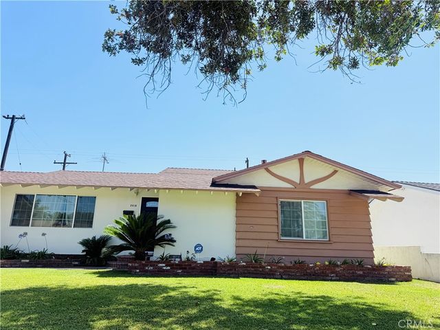 2618 W Stonybrook Drive, Anaheim, CA 92804