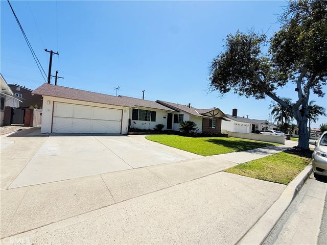 2618 W Stonybrook Drive, Anaheim, CA 92804