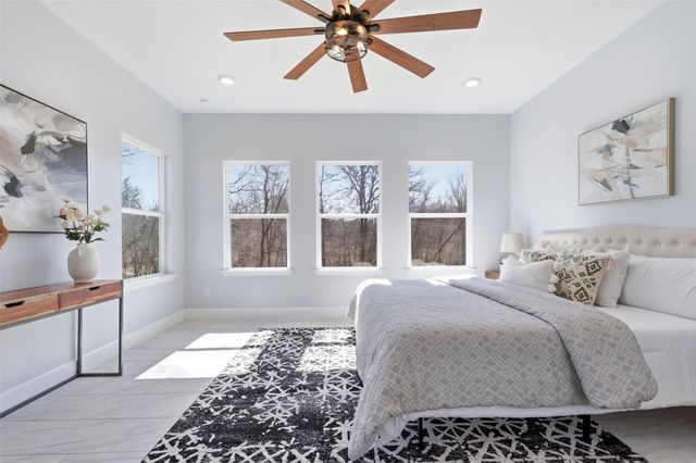 131 E Keomuku LN, Bastrop, TX 78602