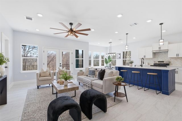 131 E Keomuku LN, Bastrop, TX 78602