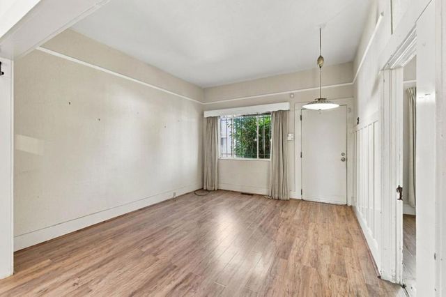 5619 Harmon Avenue, Oakland, CA 94621