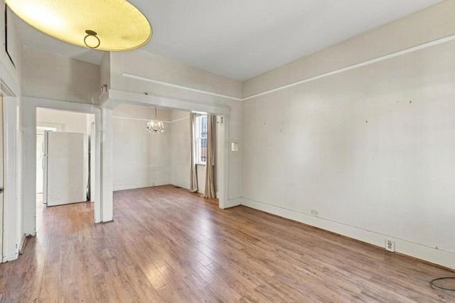 5619 Harmon Avenue, Oakland, CA 94621