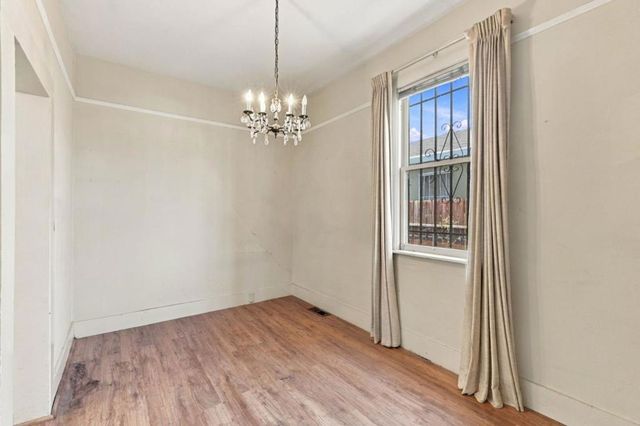 5619 Harmon Avenue, Oakland, CA 94621