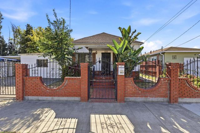 5619 Harmon Avenue, Oakland, CA 94621