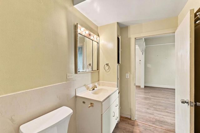 5619 Harmon Avenue, Oakland, CA 94621