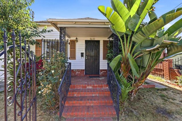 5619 Harmon Avenue, Oakland, CA 94621