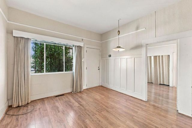 5619 Harmon Avenue, Oakland, CA 94621