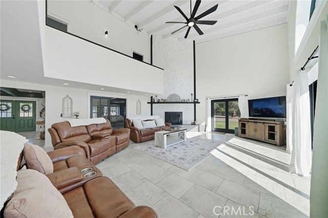 1121 Oak Valley Drive, Yreka, CA 96097