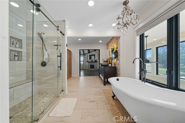 1121 Oak Valley Drive, Yreka, CA 96097