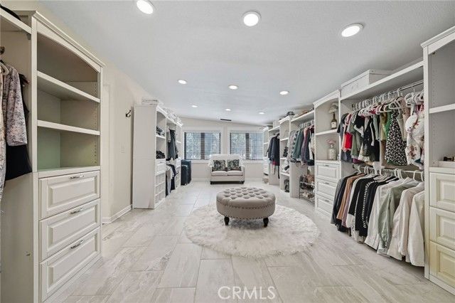 1121 Oak Valley Drive, Yreka, CA 96097